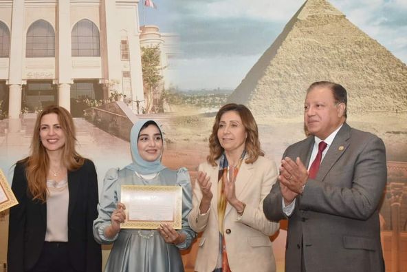 وزيرة الثقافة تسلم جوائز مسابقة "المواهب الأدبية للشباب" في دورتها السادسة