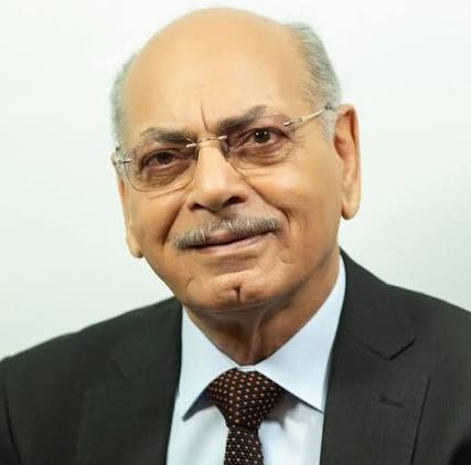 على جعفر العلاق